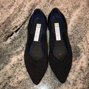 Rothys Black points size 7.5